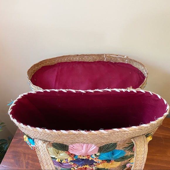 Vintage Embroidered Wicker Straw Bahamas Beach Bag - Picture 4 of 4